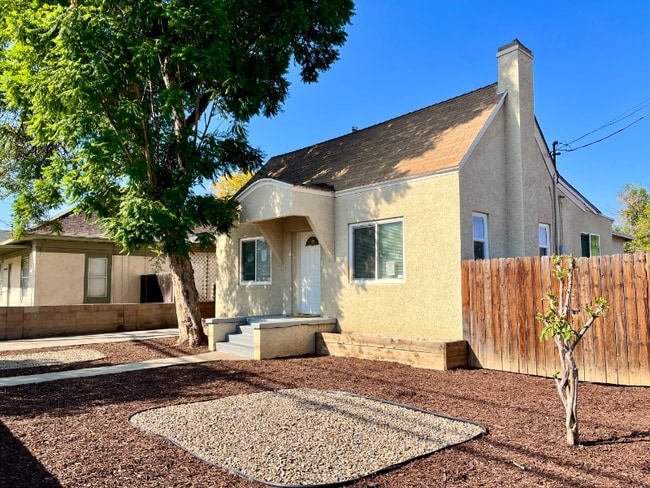 Building Photo - 4531 Park Ave