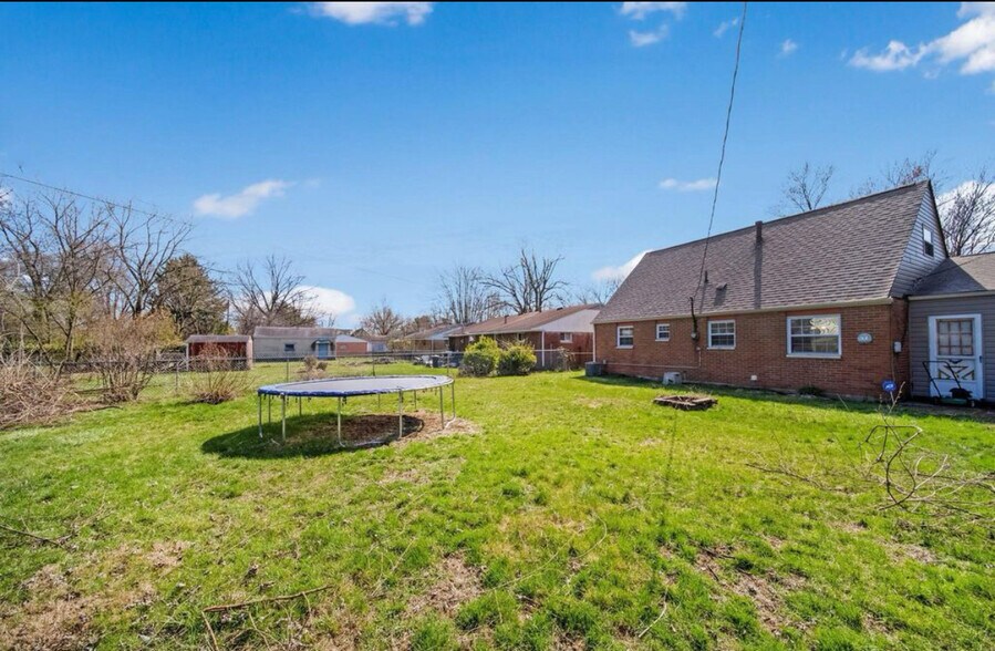 Building Photo - 1602 Vilardo Ln