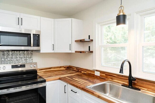 Building Photo - 3351 Black Oak Cir