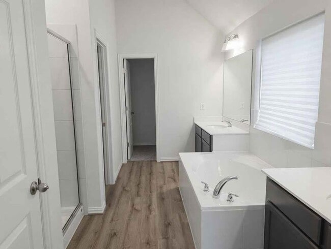 Building Photo - 4105 Gildas Path