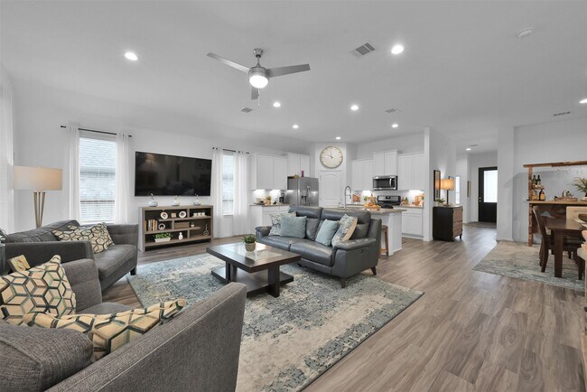 Building Photo - 942 Youth Water Rd