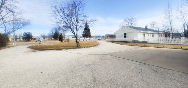 Building Photo - 6625 Washington Ave