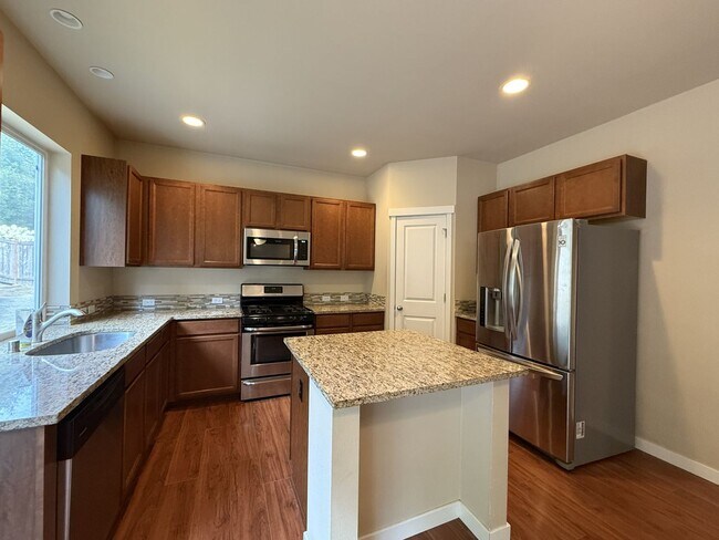 Building Photo - Beautiful 2-Story Monroe Home - Avail 8/20!