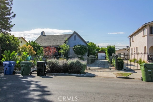 Primary Photo - 5226 Range View Ave