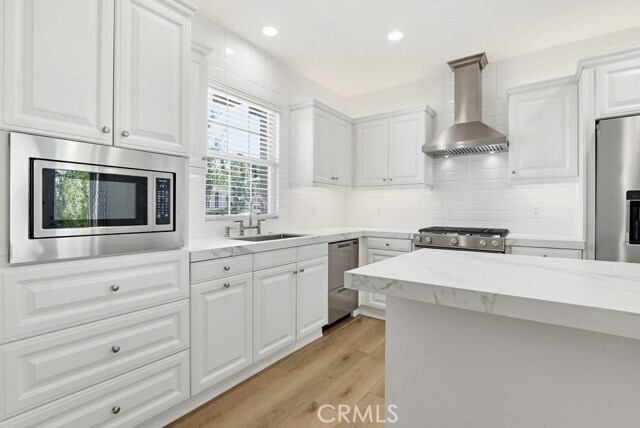 Building Photo - 57 Arborside