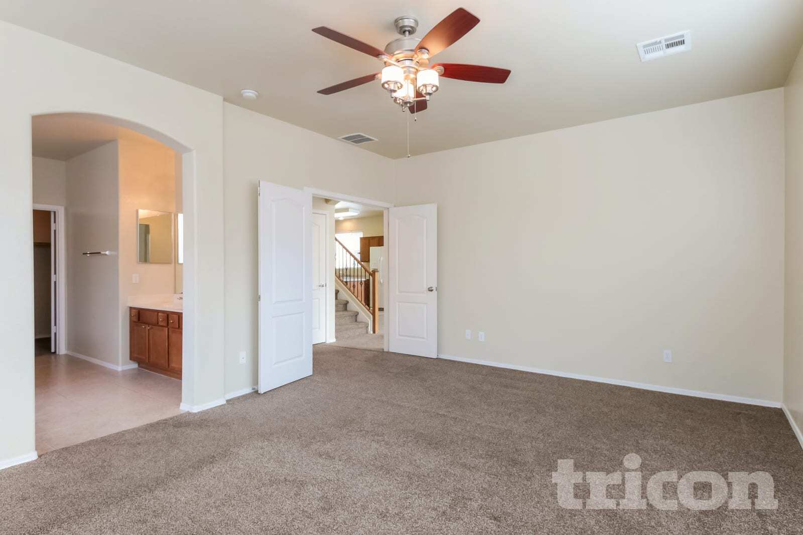 Building Photo - 44369 W Oster Dr