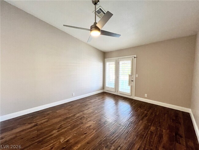 Building Photo - 6446 Meadowlark Ln