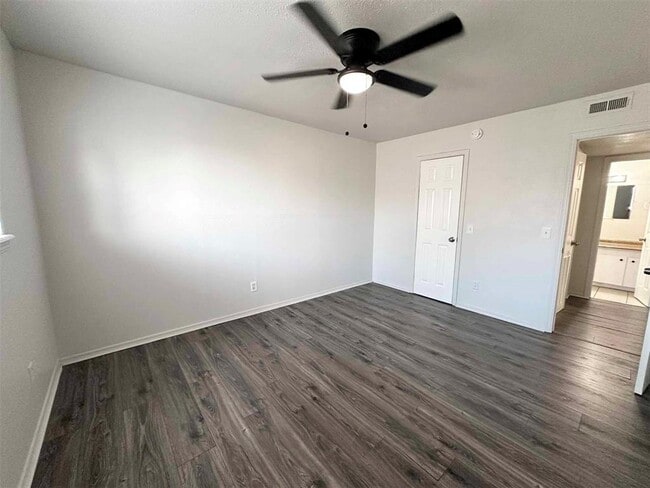 Building Photo - 7317 Melrose Ln