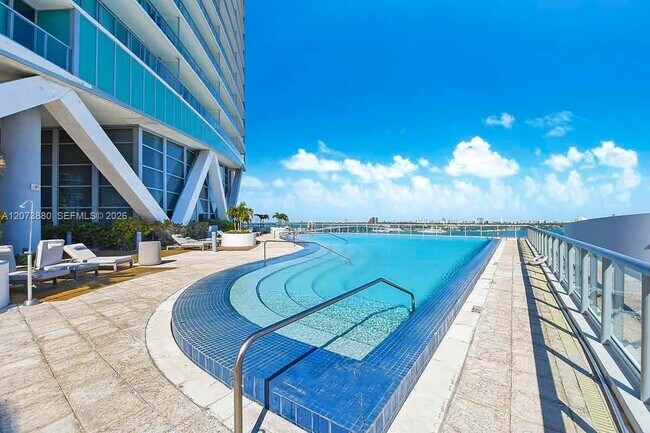 Building Photo - 888 Biscayne Blvd