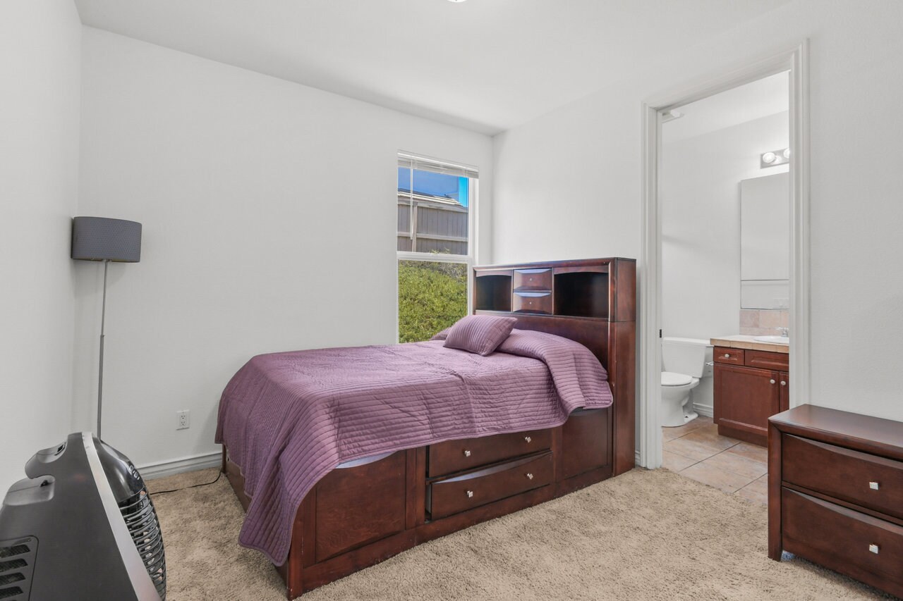 Building Photo - 2917 Babbling Brook Rd