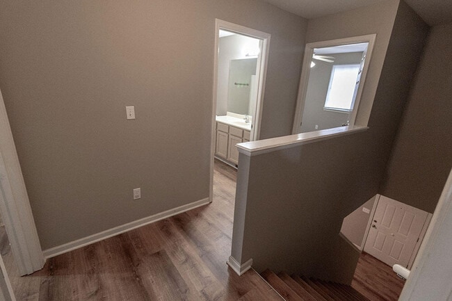 Building Photo - 4004 Snowy Owl Dr