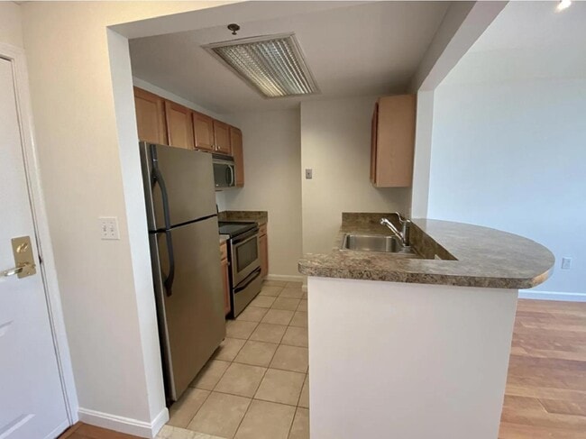 Building Photo - 169 Monsignor O'Brien Hwy