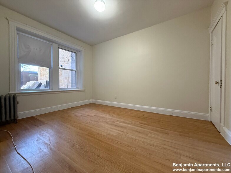 Building Photo - 1626 Commonwealth Ave