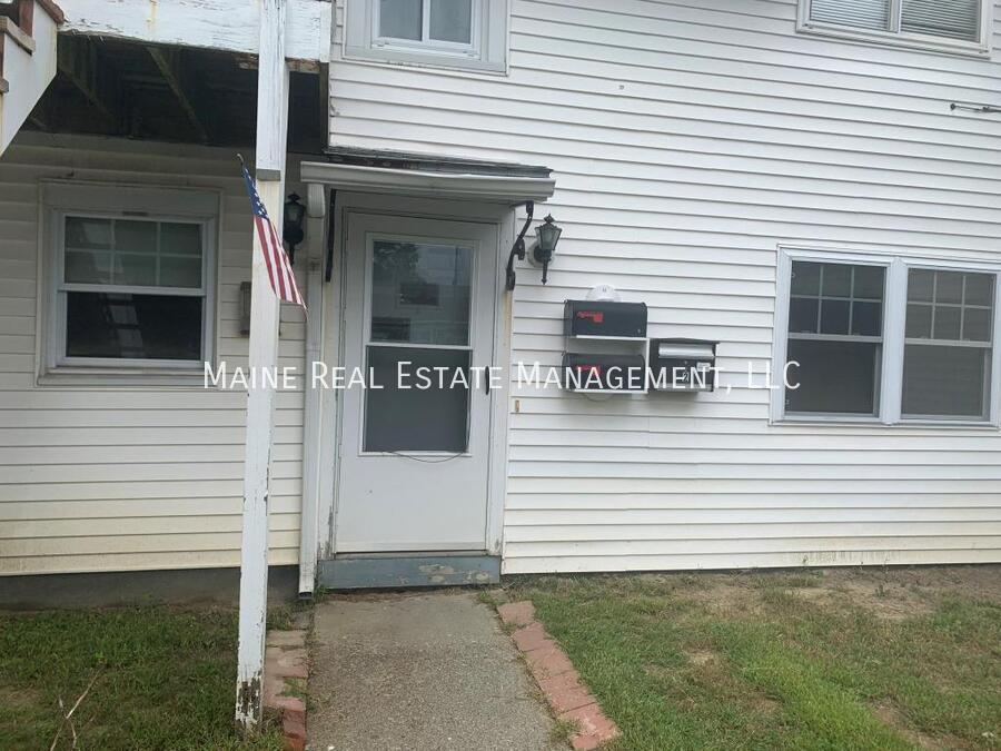 Building Photo - 35 Bosworth St