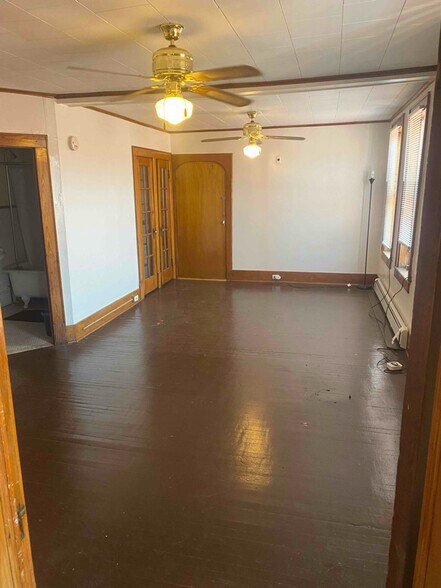 Building Photo - 132 Pike St