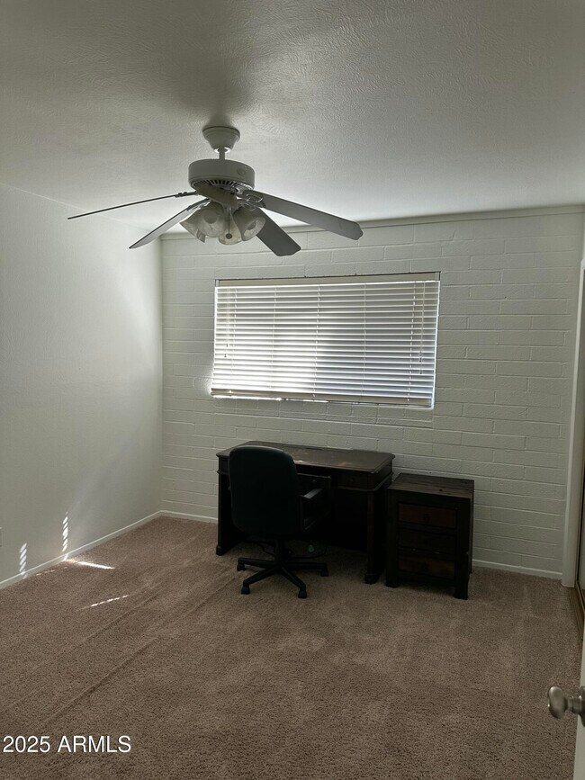 Building Photo - 3513 N Apache Way