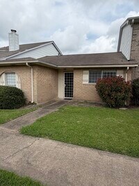 Building Photo - 6423 S Briar Bayou Dr