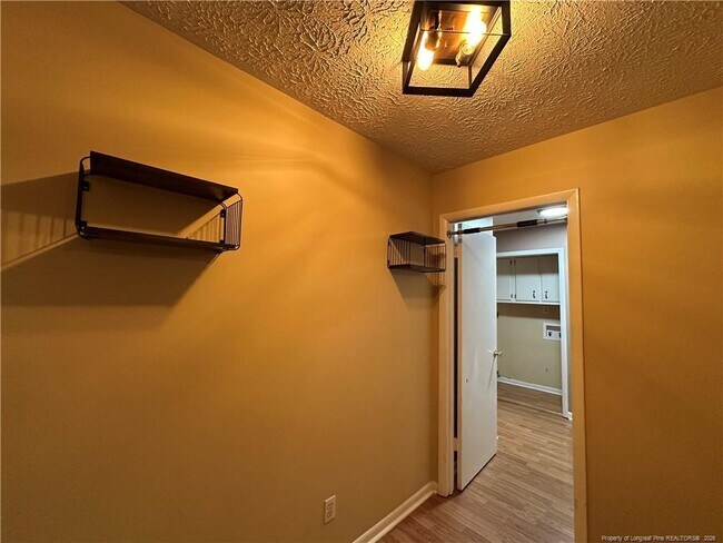 Building Photo - 6935 Brockwood St
