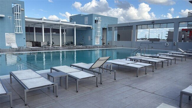 Building Photo - 7875 NW 107th Ave