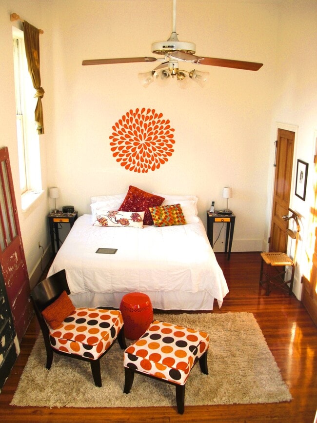 Building Photo - 7728 Zimpel St