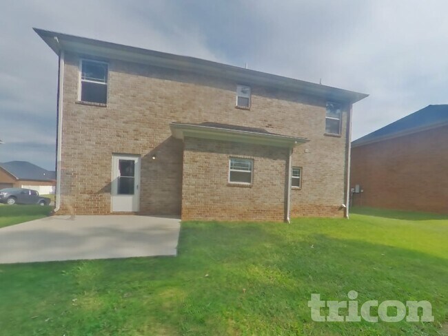 Building Photo - 143 Edgefield Ct