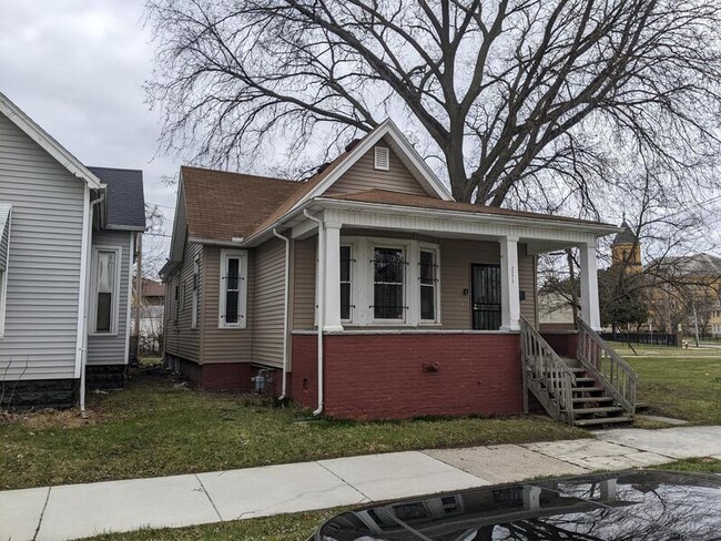 Primary Photo - 2273 Mayville