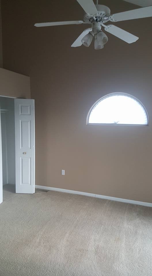 Building Photo - 1709 Lynnwood Dr