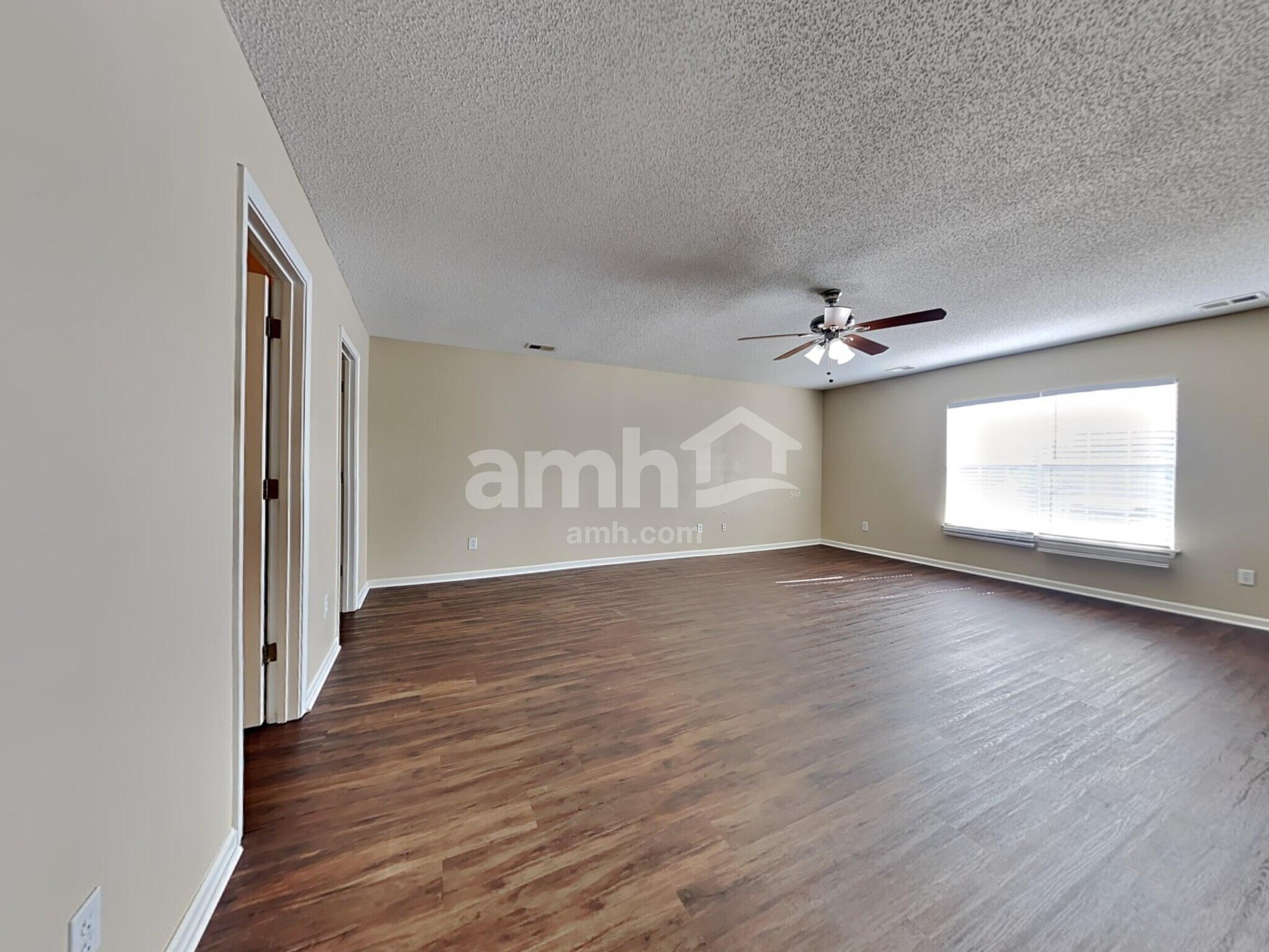 Building Photo - 405 White Bluff Ct