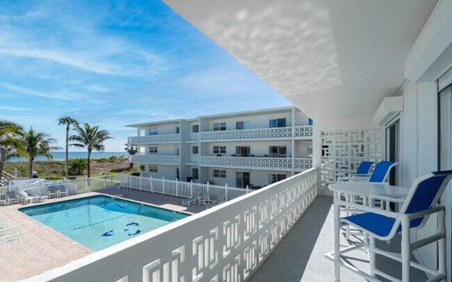 Building Photo - 4800 Ocean Beach Blvd