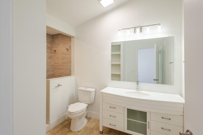 Building Photo - Bentley Place, Boca Raton, FL 33433 - 3 BR 2 BA single-family home