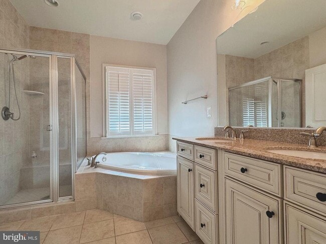 Building Photo - 20649 Duxbury Terrace