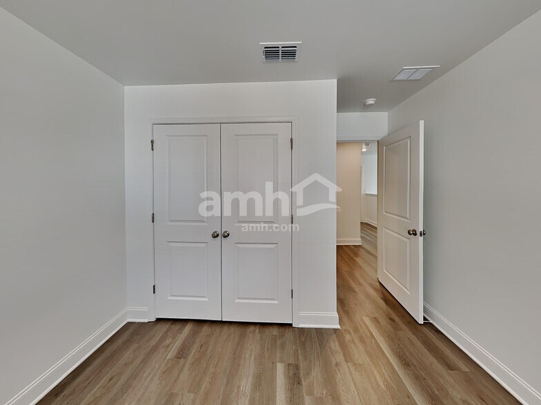 Building Photo - 1469 Aquamarine Dr