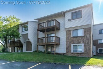 Building Photo - 30074 W 12 Mile Rd