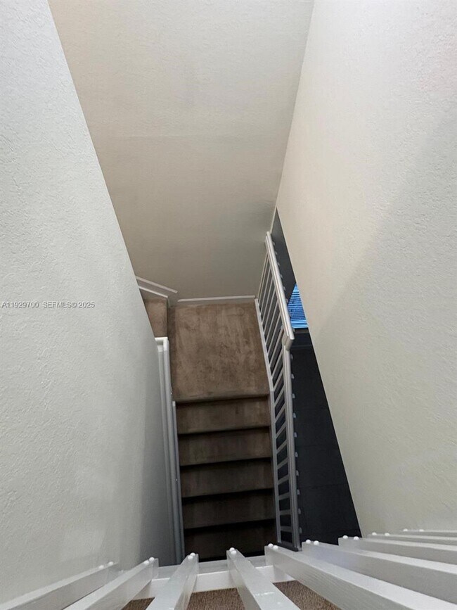 Building Photo - 9426 SW 171st Ct