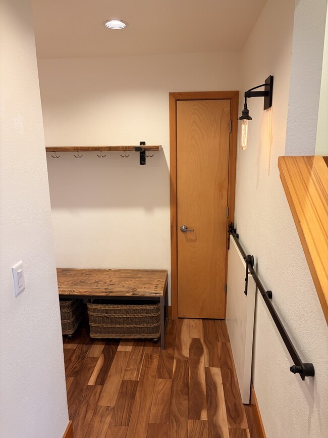 Building Photo - 1125 NW 9th Ave