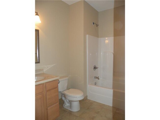 Building Photo - 6450 Pleasant St