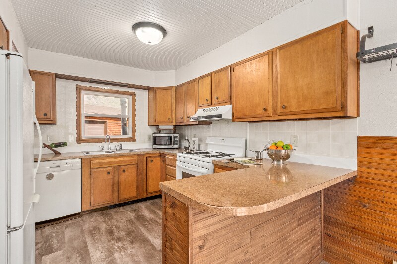 Building Photo - 7023 Poudre Canyon Rd
