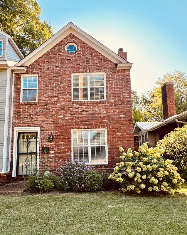 Primary Photo - 70 N McLean Blvd