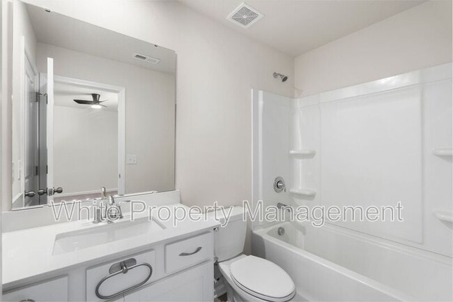 Building Photo - 2039 Morning Gold Dr