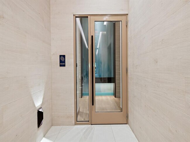 Building Photo - 153 N Seabreeze Blvd