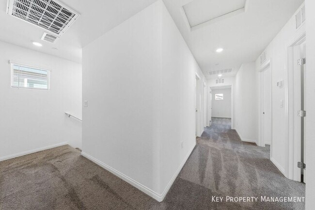 Building Photo - 4445 Bayley Skye Ave