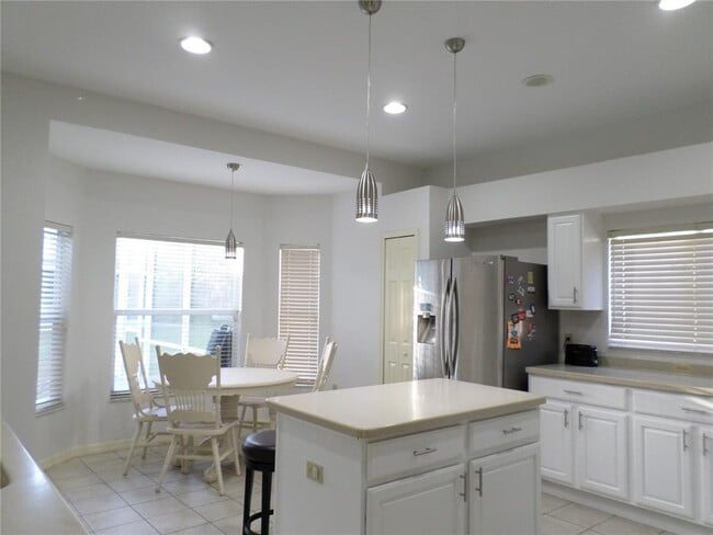 Building Photo - 19407 Sandy Springs Cir