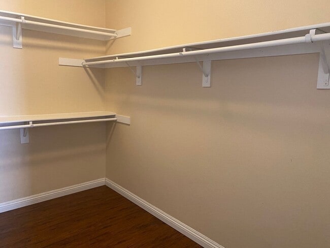 Building Photo - 12720 Lasselle St