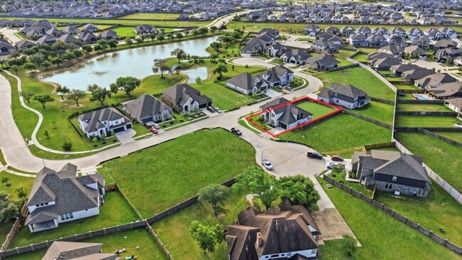 Building Photo - 21303 Shore Arbor Ln