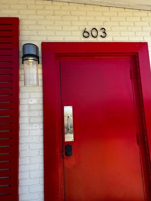 Building Photo - 603 Thornhill Dr