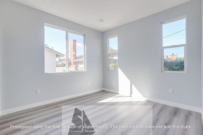 Building Photo - 11875 Wisteria Ave