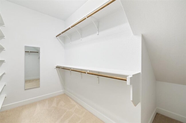 Building Photo - 14920 Cabrillo Way
