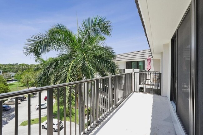 Building Photo - 1101 River Reach Dr