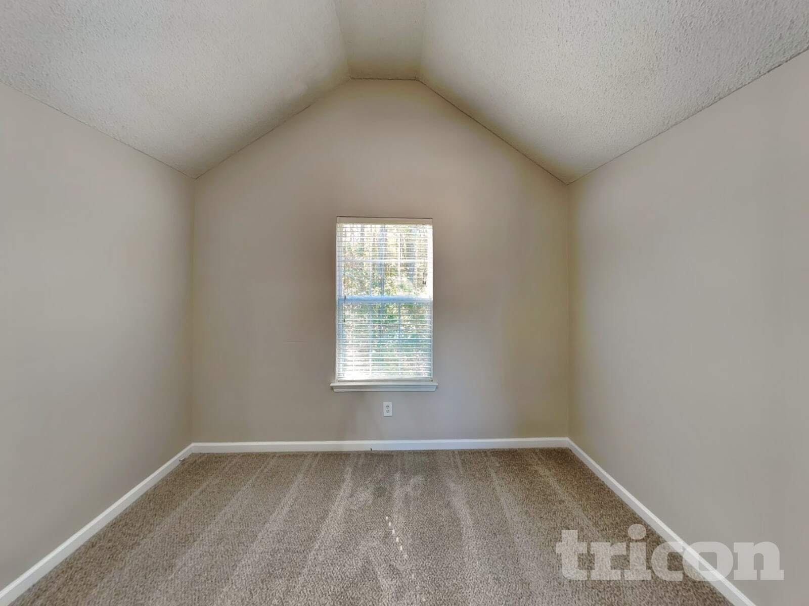 Building Photo - 345 Othello Dr