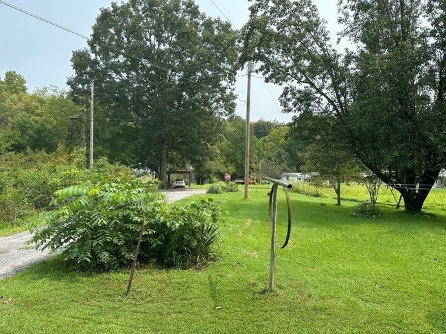 Building Photo - 3 bedroom/1 bath house  Fall Branch, TN